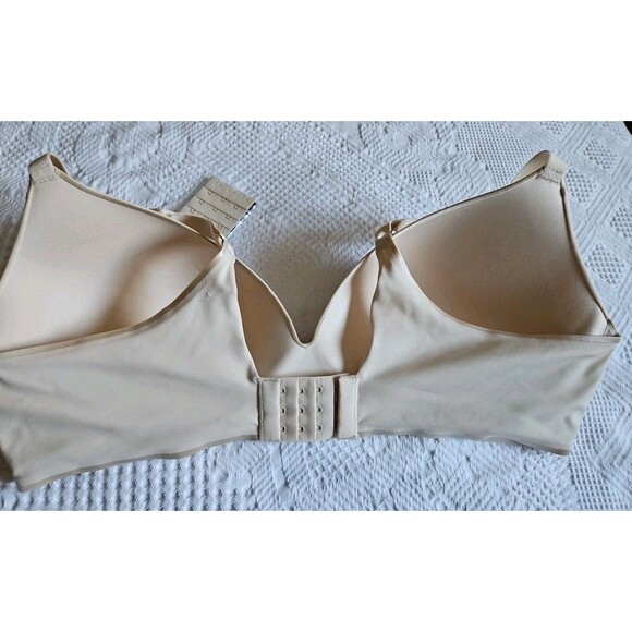 NWT UNDEROUTFIT Satin Grace Bra #1258 SAND 3D Molded $69 Sz 2XL 42 DD/ E - Picture 7 of 8